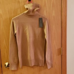 NWT Turtleneck ribbed Sweater . S
